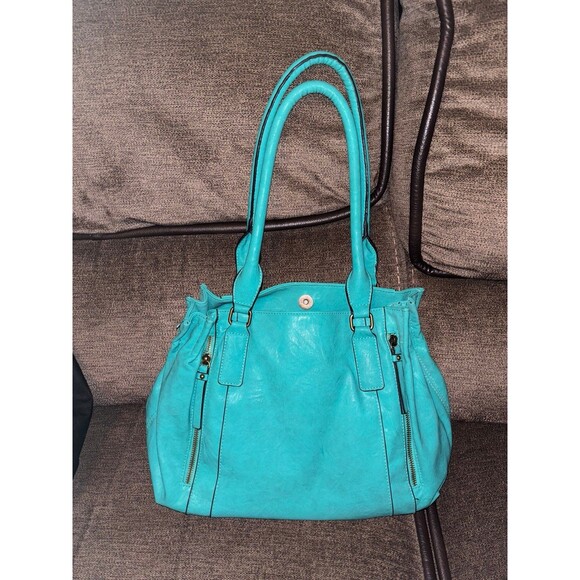 Bueno Handbags - Bueno turquoise purse